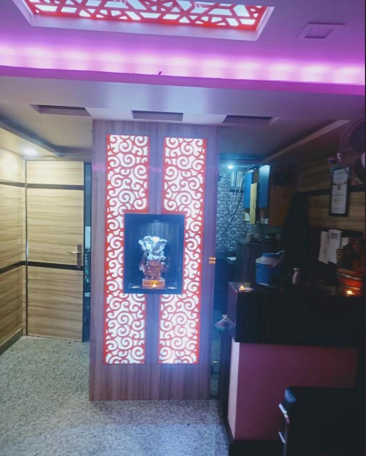 Hôtel Oyo 86669 Arnav Residency à New Delhi Extérieur photo